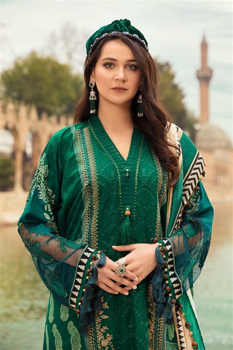 pakistani designer dresses online